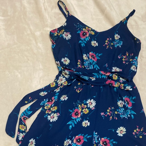 As U Wish Floral Jumpsuit Romper Size S Color Blue Pink White Yellow PreOwned - Picture 3 of 4